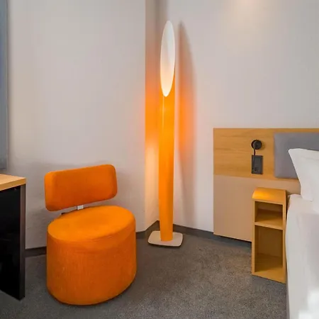 Spark By Hilton Wuppertal City Centre Exterior photo