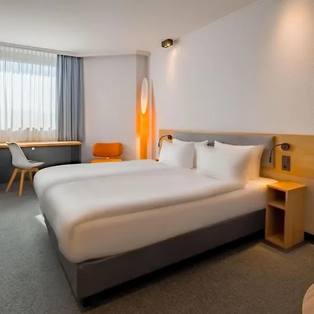 Spark By Hilton Wuppertal City Centre Exterior photo
