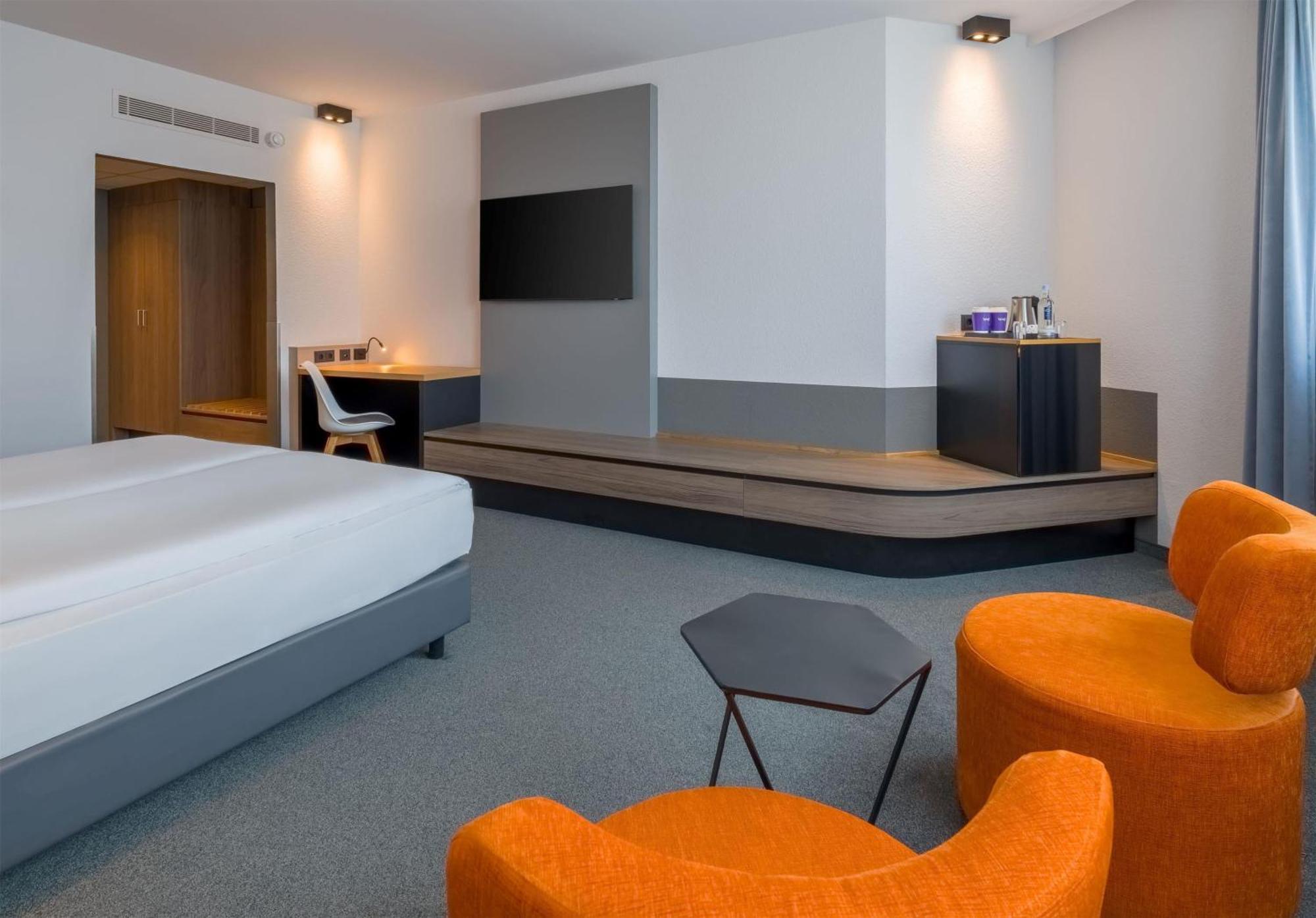Hotel Spark By Hilton Centre 4*