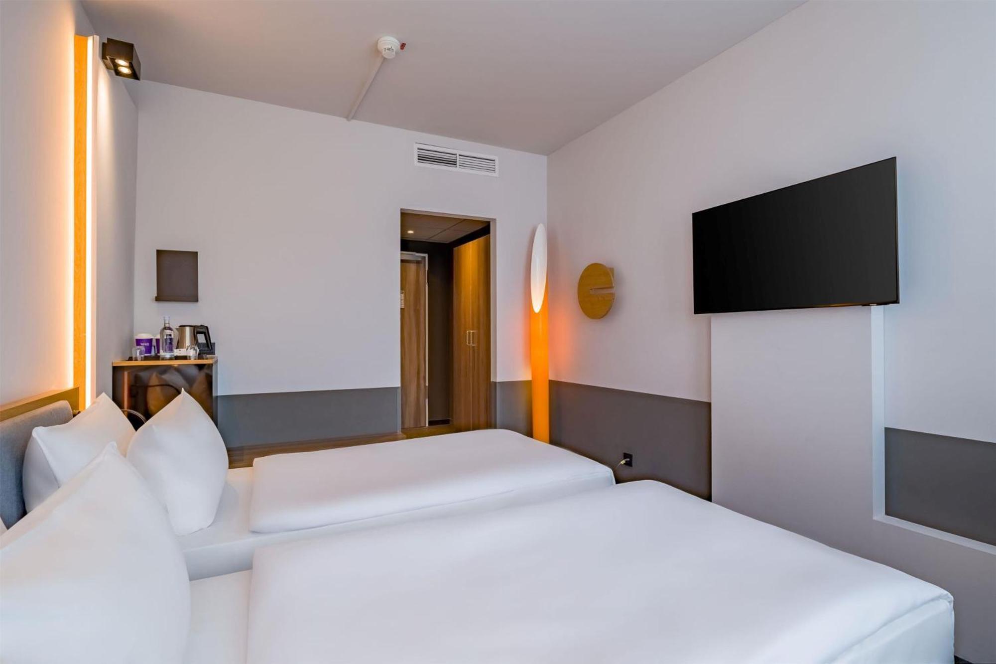 Spark By Hilton Centre 4*